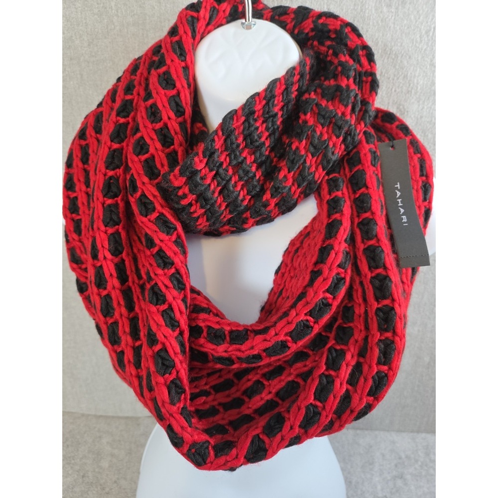 Tahari Popcorn Infinity Scarf Winter Fashion Red Black Soft 2 Color Popcorn NEW